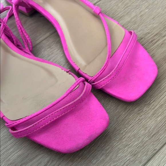 Bamboo Women's Pink Strappy Sandals - Picture 2 of 4